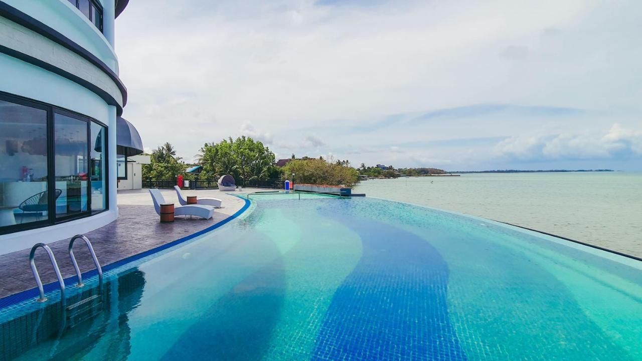 BW Suite Belitung Танджунґпандан Екстер'єр фото